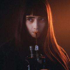 人道主义吸血鬼在寻找自杀自愿者 - 7t7IQhdA5rO8jhinE3ig258hqlf.jpg