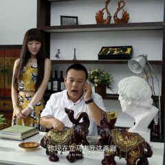 墙上的女人 - 5f9ce72ca3a5d90e.png