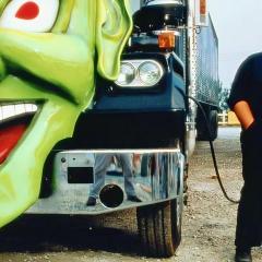 火魔战车 - y1QQihyB27l3sCvvz56vdSfsA4S.jpg