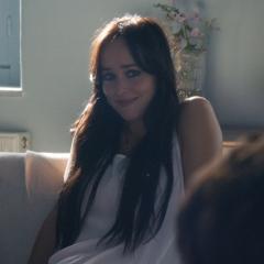 暗处的女儿 - hsbVjkc1JYnMQ15skFn4XI8jG0I.jpg