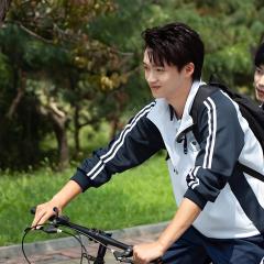 哥哥你别跑 - nRt1zqXHJdKAJzhEKwp9GoSMvZ3.jpg