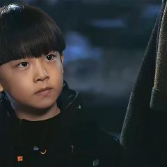 小小爸爸 - 2GgVRcHkbNj0B9QLXlaI2jVL4TY.jpg