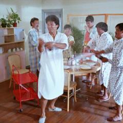 夏日福星 - aNesWkwRbxylONHlEAUzROvjGjc.jpg