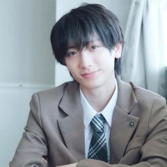 换座位后，发现身后的男生好像喜欢我 - iQQ7Tp3RUciJv1UxE61VlBkedkt.jpg