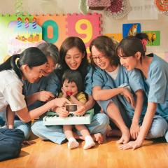 阳光女子合唱团 - oZ7JeXIEqMUG72fgPD1F0tDV2au.jpg